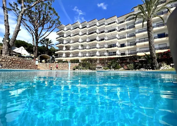 Vilamoura Palm Tree With Pool By Homing